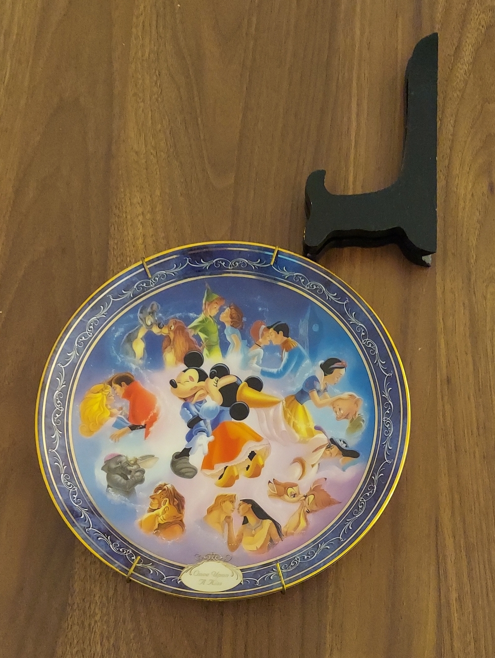 The Bradford Exchange Blue and Gold Disney Princesses Plate